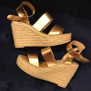 Rose Gold, dolce vita wedges